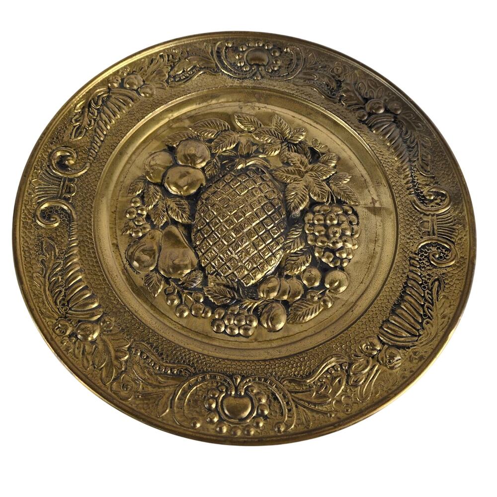 Vintage‎ Raised Pineapple 14" Golden Brass Tray Wall Hanging Made in England